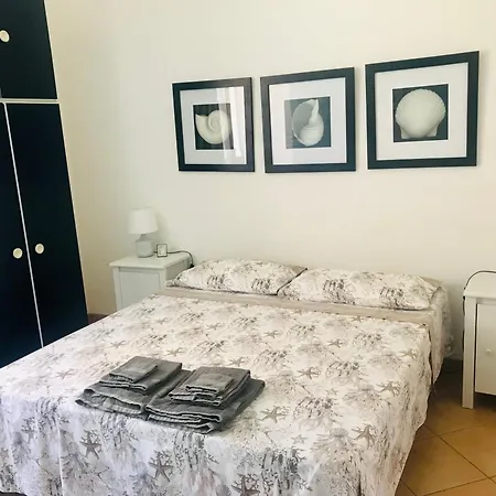 Velalatina Guest house